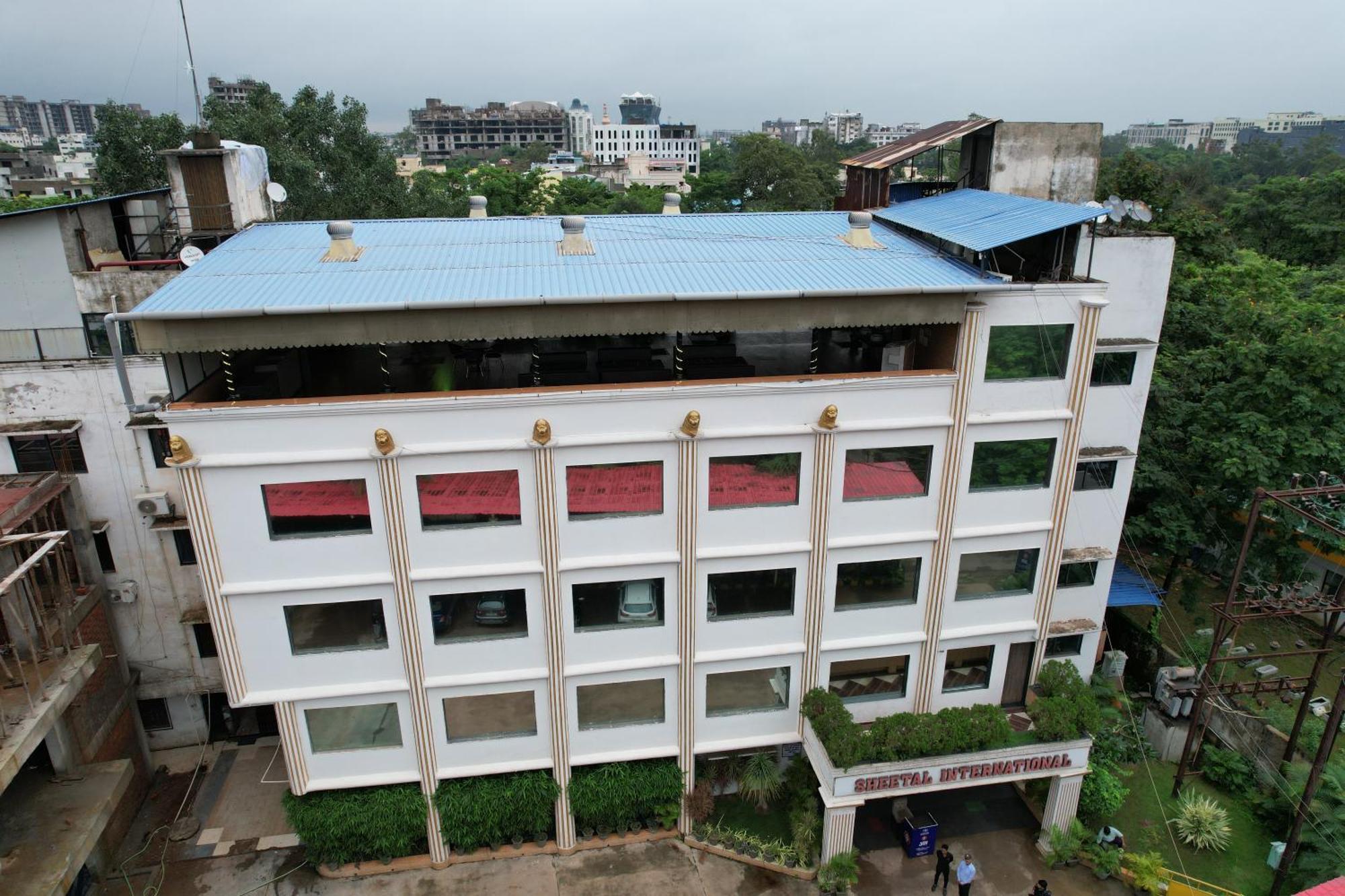 Sheetal International Hotel Raipur  Exterior photo