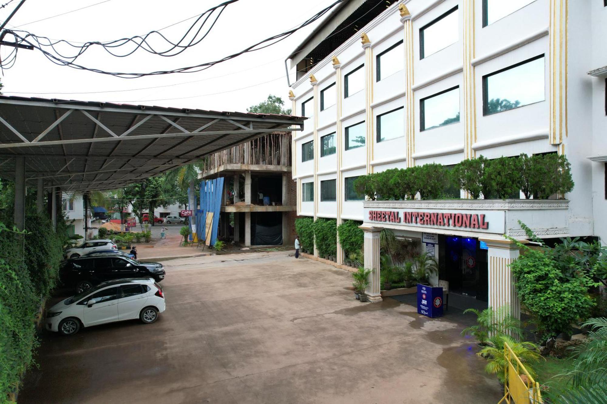 Sheetal International Hotel Raipur  Exterior photo