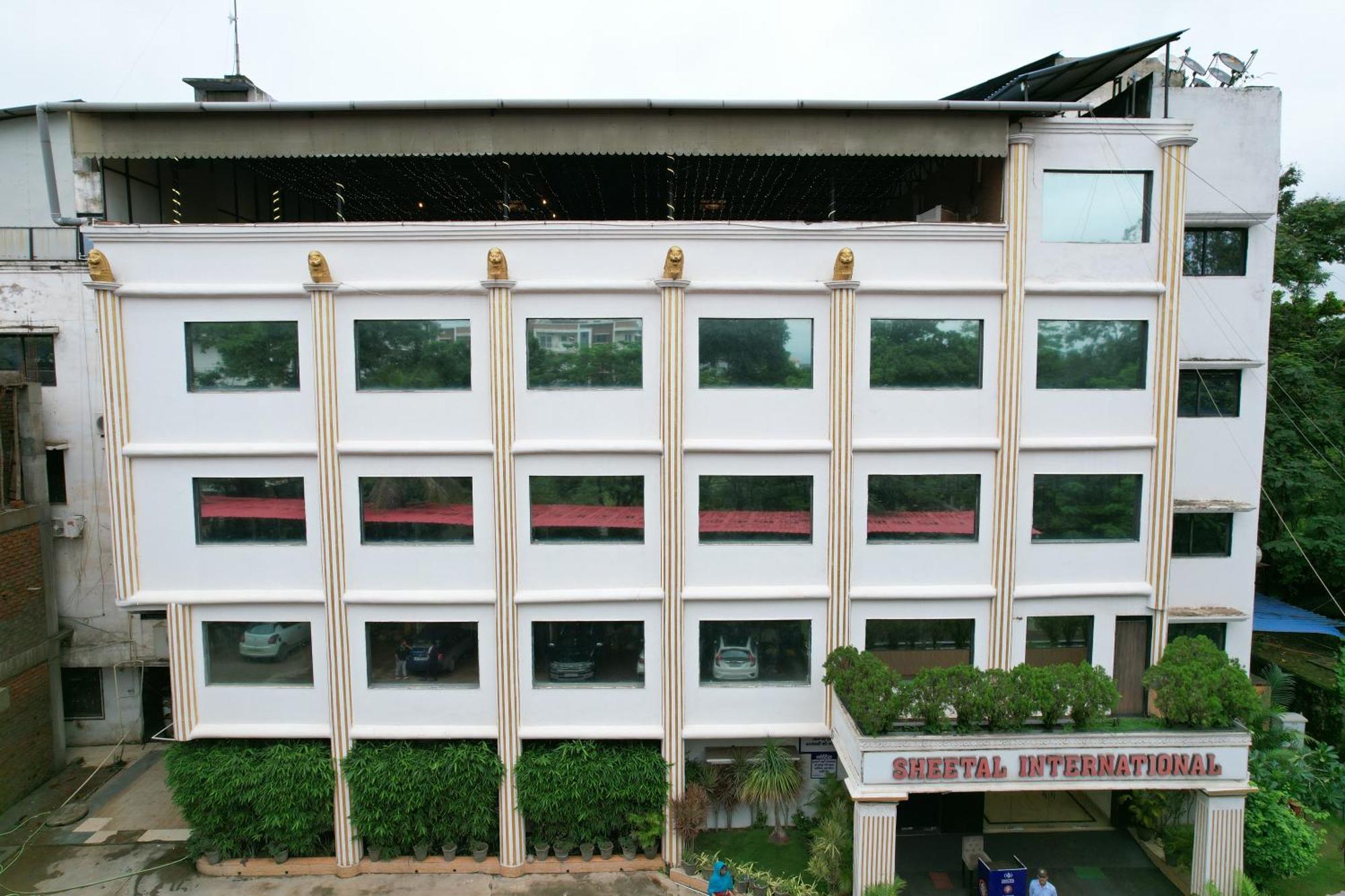 Sheetal International Hotel Raipur  Exterior photo